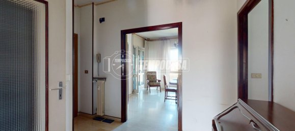 5 rooms Parking in Turin, Italy No. 266243 28