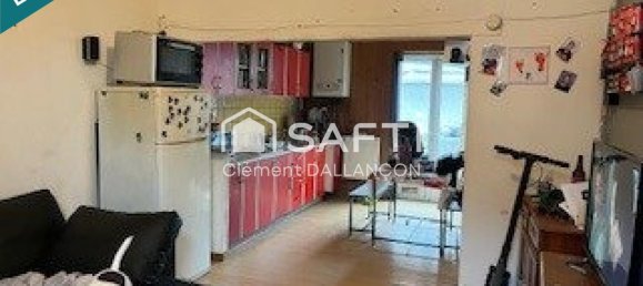 3 bedrooms Building in Saint-Quentin, France No. 50632 2