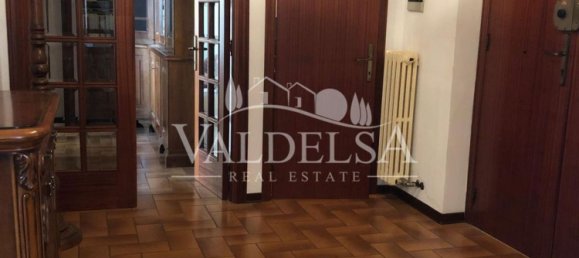 4 rooms Apartment in Poggibonsi, Italy No. 65436 4