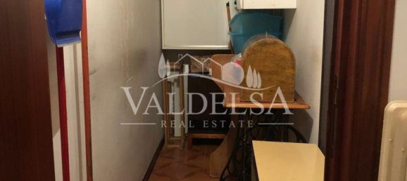 4 rooms Apartment in Poggibonsi, Italy No. 65436 5