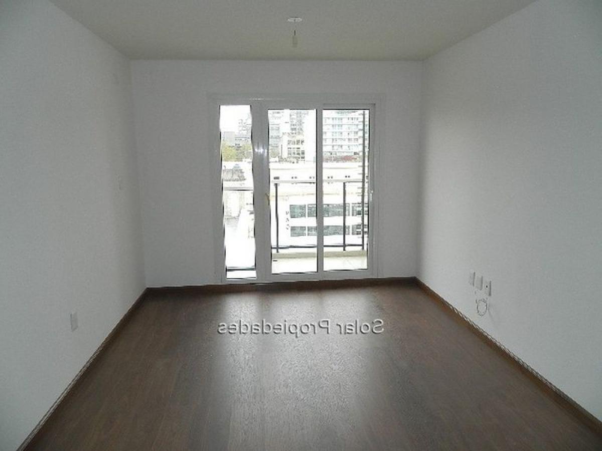 Квартира с 3 спальнями в Монтевидео, Уругвай № 7907