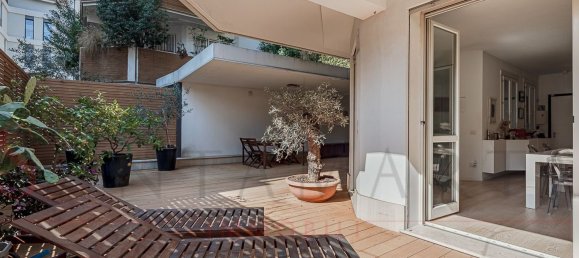 4-Zimmer Wohnung in Milan, Italy, Nr. 333222 2