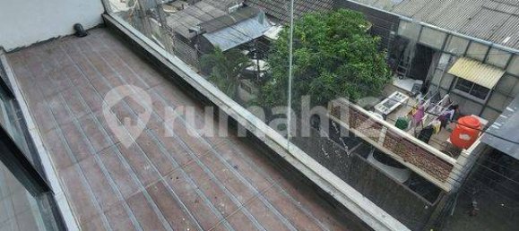 3 bedrooms House in Jakarta, Indonesia No. 1794 32