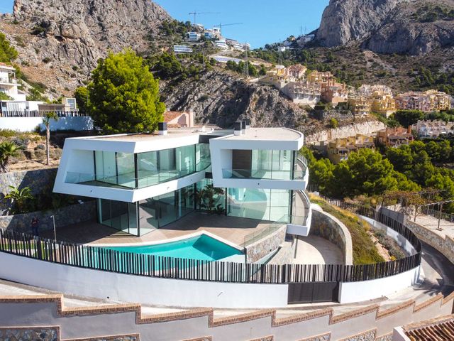 Villa T4 em El Mascarat, Spain N.º 4334