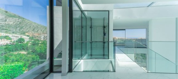 Villa T4 em El Mascarat, Spain N.º 4334 3