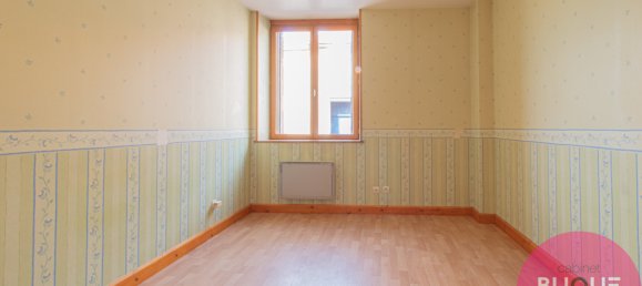 5 bedrooms House in Luneville, France No. 48185 7