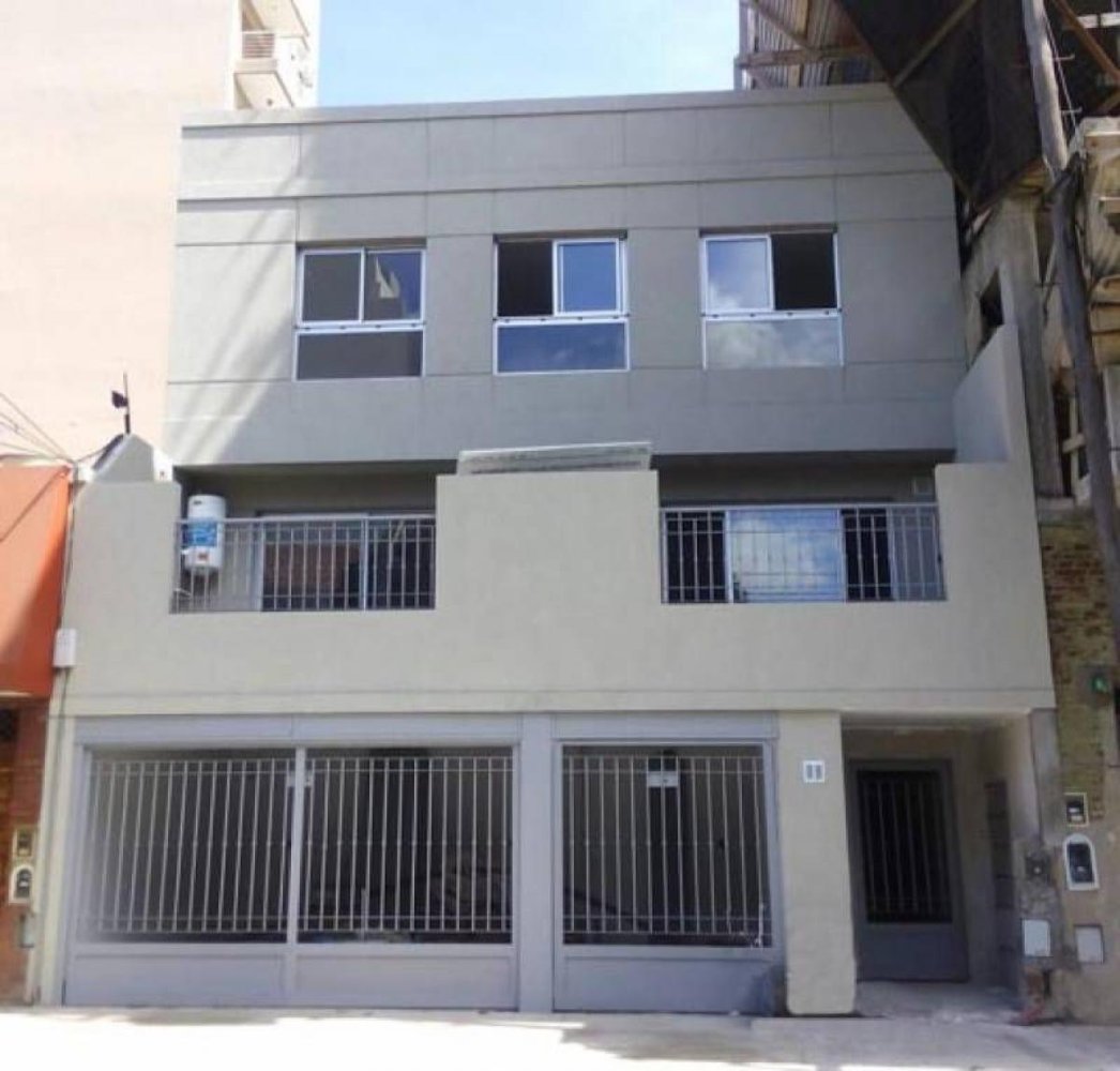 Studio in Buenos Aires, Argentina No. 97215