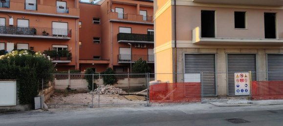 4 bedrooms Apartment in San Cataldo, Italy No. 328556 5