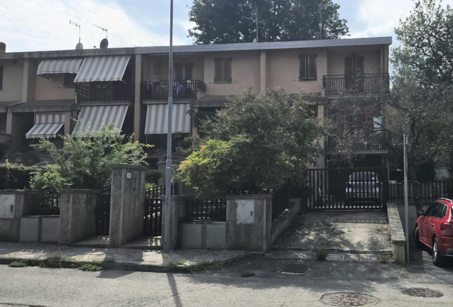 8 bedrooms House in Perugia, Italy No. 384781