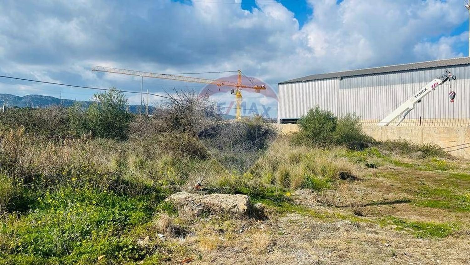  Land in Priolo Gargallo, Italy No. 385513