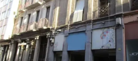 209m² Commercial property in Tortosa, Spain No. 144777 2