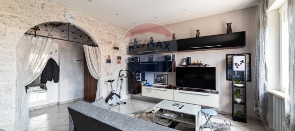 6 rooms Apartment in Santa Maria Nuova, Italy No. 4551 3