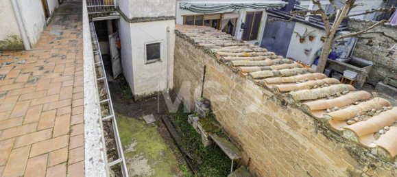 4 bedrooms House in Torello, Spain No. 75521 18