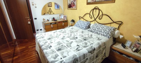 2 bedrooms Apartment in Opera, Italy No. 2323 11