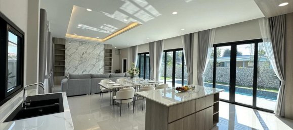 3 bedrooms Penthouse in Pattaya, Thailand No. 22575 3