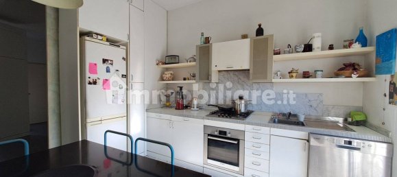 4 Schlafzimmer Villa in Desenzano del Garda, Italy, Nr. 295936 17