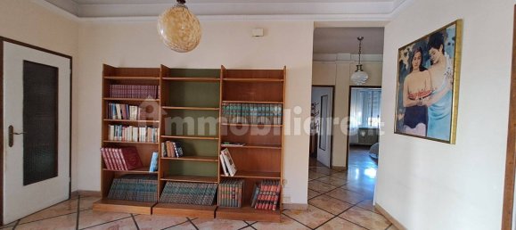 4 Schlafzimmer Villa in Desenzano del Garda, Italy, Nr. 295936 5