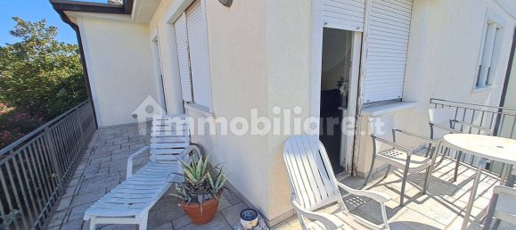 4 Schlafzimmer Villa in Desenzano del Garda, Italy, Nr. 295936 23