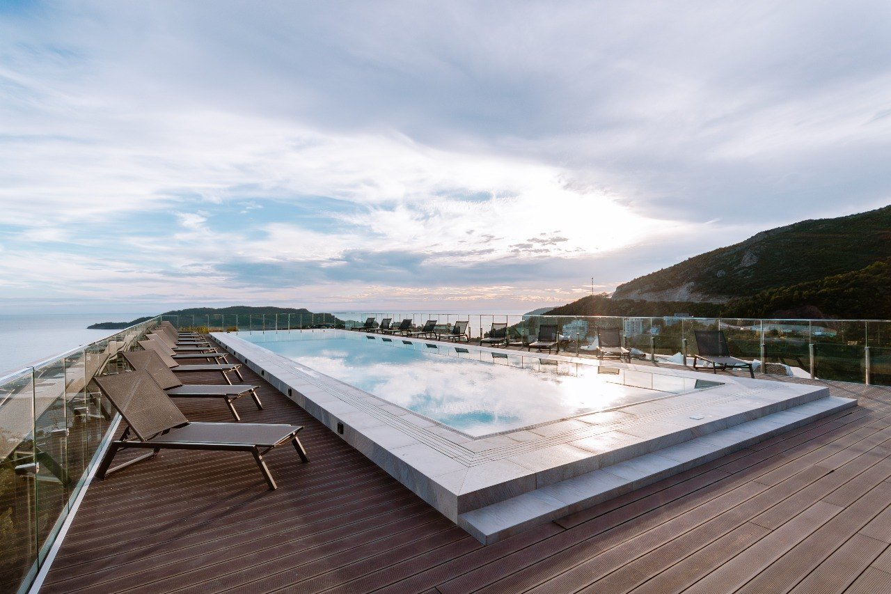 2 bedrooms Apartment in Budva, Montenegro No. 1913