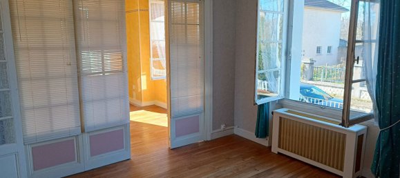 4 chambres Bâtiment à Fleury-les-Aubrais, France No. 84275 28