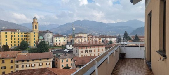 Apartamento de 4 dormitorios en Busalla, Italy No. 39499 8