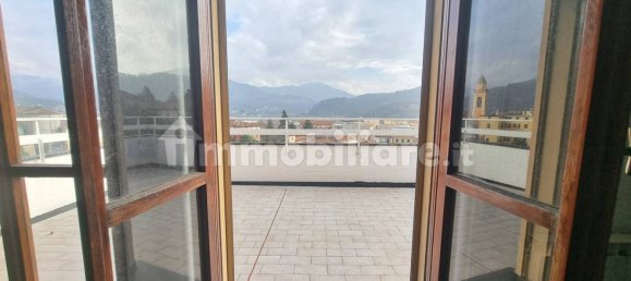 Apartamento de 4 dormitorios en Busalla, Italy No. 39499 54