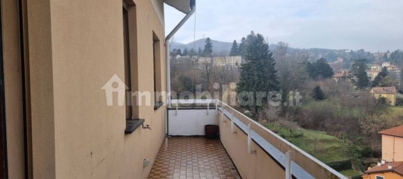 Apartamento de 4 dormitorios en Busalla, Italy No. 39499 6