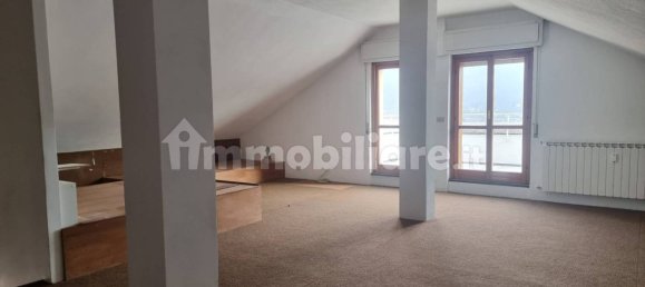 Apartamento de 4 dormitorios en Busalla, Italy No. 39499 52
