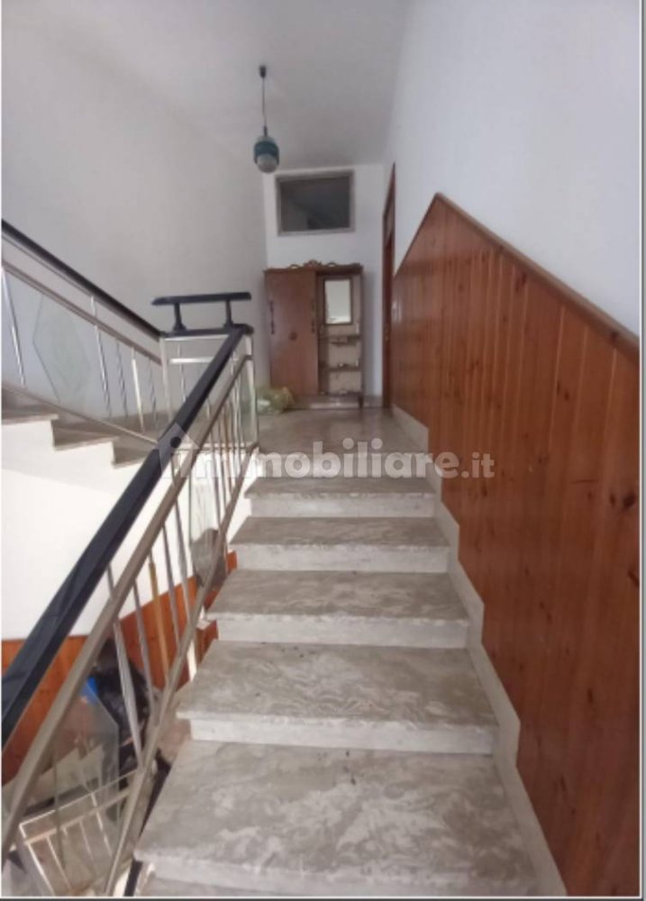 Квартира с 5 спальнями в Коррополи, Италия № 95385