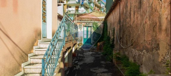 6 Schlafzimmer Haus in Aci Catena, Italy, Nr. 132989 4