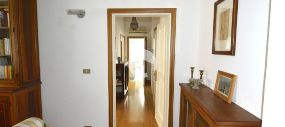 4 bedrooms Apartment in Reggio Emilia, Italy No. 372958 14