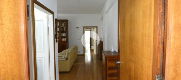 4 bedrooms Apartment in Reggio Emilia, Italy No. 372958 4
