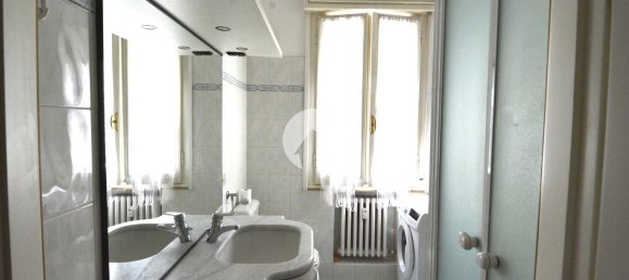 4 bedrooms Apartment in Reggio Emilia, Italy No. 372958 25