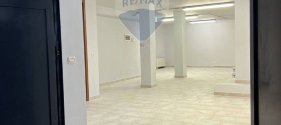 134m² Commercial property in Reggio Emilia, Italy No. 286619 10