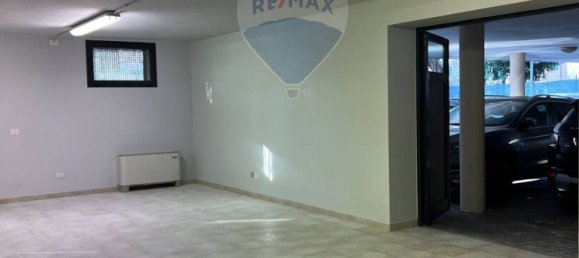 134m² Commercial property in Reggio Emilia, Italy No. 286619 9