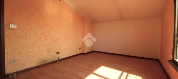 3 rooms Apartment in Cadelbosco di Sopra, Italy No. 304332 20