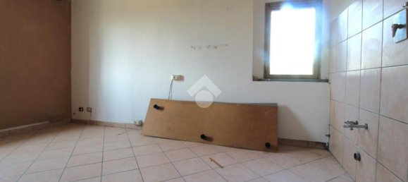 3 rooms Apartment in Cadelbosco di Sopra, Italy No. 304332 8