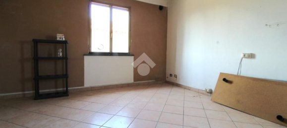 3 rooms Apartment in Cadelbosco di Sopra, Italy No. 304332 6