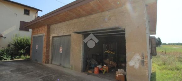 3 rooms Apartment in Cadelbosco di Sopra, Italy No. 304332 28