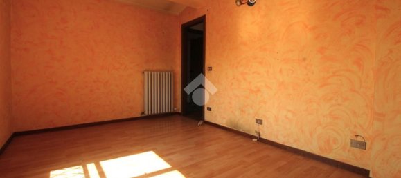 3 rooms Apartment in Cadelbosco di Sopra, Italy No. 304332 22