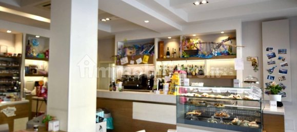 200m² Commercial property in Pontedera, Italy No. 91877 5