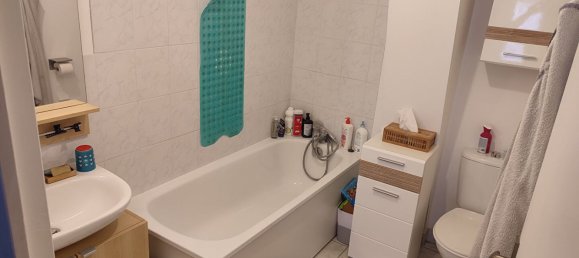 2 bedrooms Apartment in Bornel, France No. 60832 3