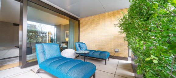 5 bedrooms Apartment in London, United Kingdom No. 13300 14