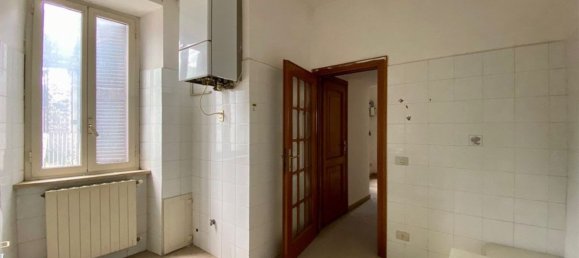 3 rooms Apartment in Cave, Italy No. 10609 12