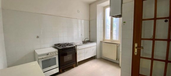 3 rooms Apartment in Cave, Italy No. 10609 13
