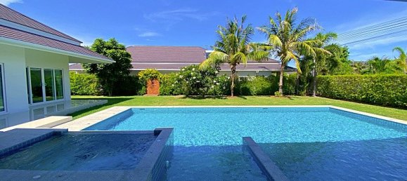 Café/restaurante de 4 dormitorios en Hua Hin, Thailand No. 6908 9