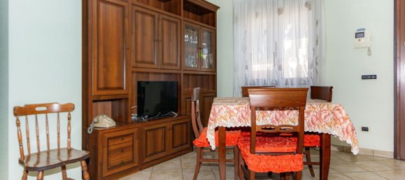 4 rooms House in San Cesareo, Italy No. 26401 51