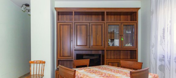 4 rooms House in San Cesareo, Italy No. 26401 53