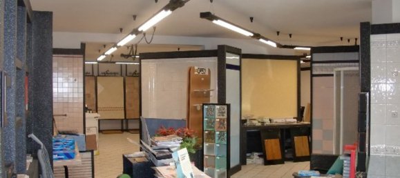 600m² Warehouse in Ferrara, Italy No. 251382 19