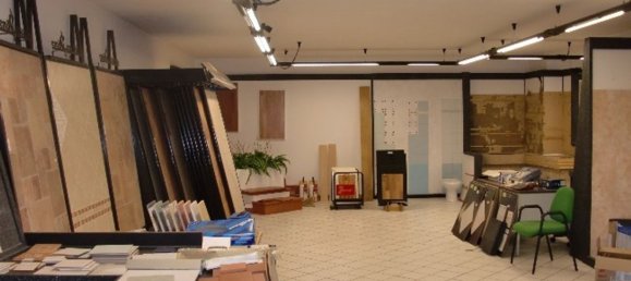 600m² Warehouse in Ferrara, Italy No. 251382 9